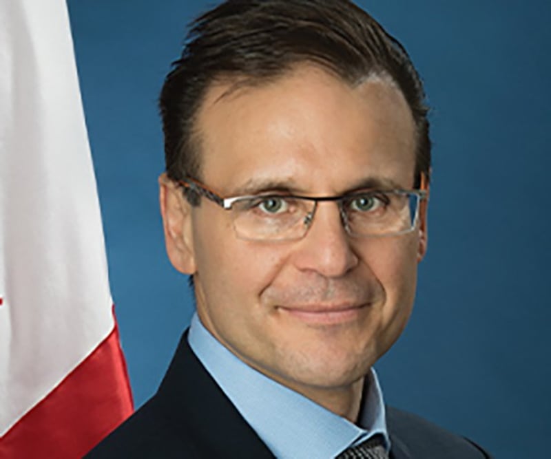 加拿大参议员郝萨科斯 (Leo Housakos) (参议员官网)