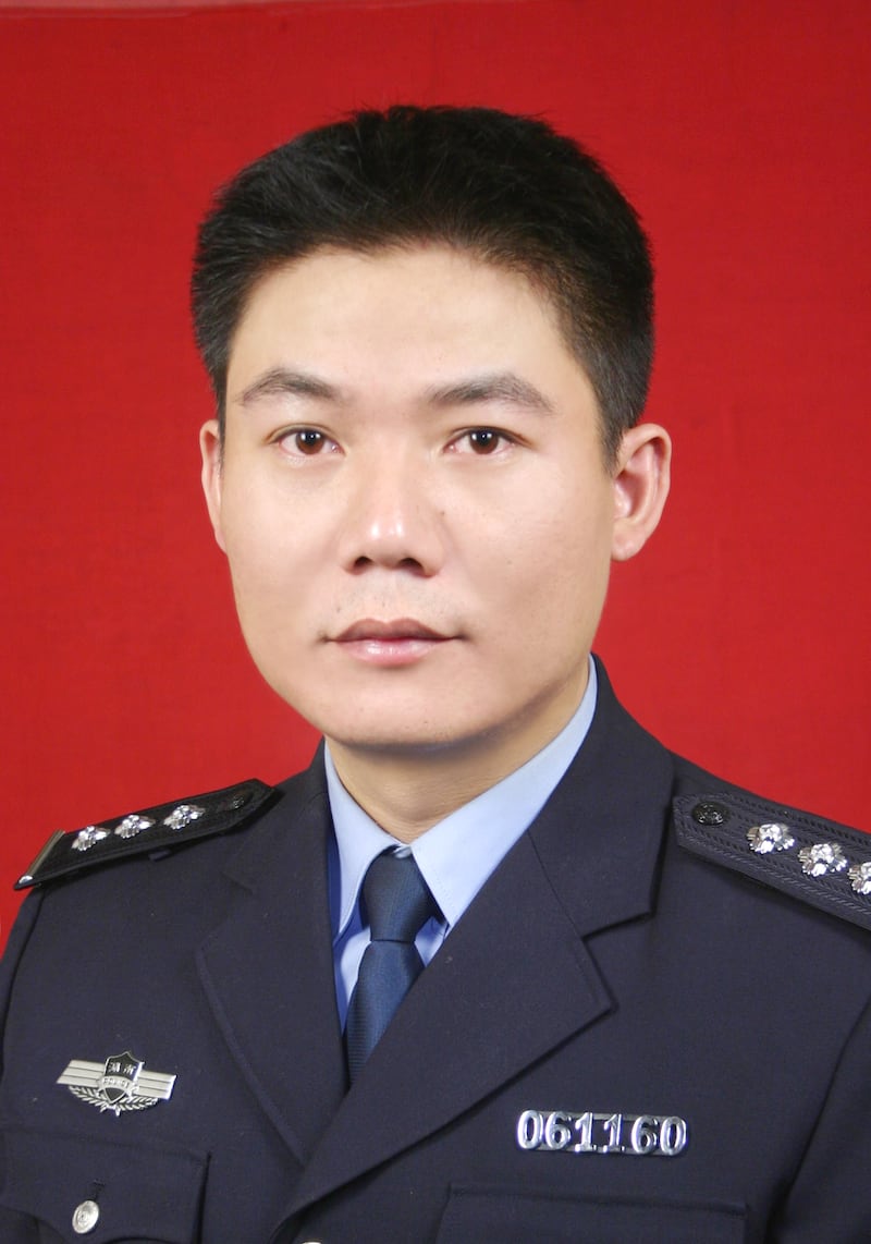 CN-police-fishing-0122425-Photo 2 .jpg